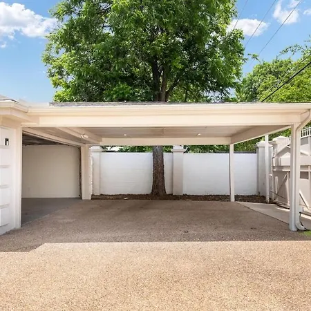 Dallas Flair House Midway-Hollow, Uptown Close By-3