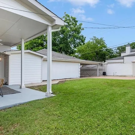 Dallas Flair House Midway-Hollow, Uptown Close By-2